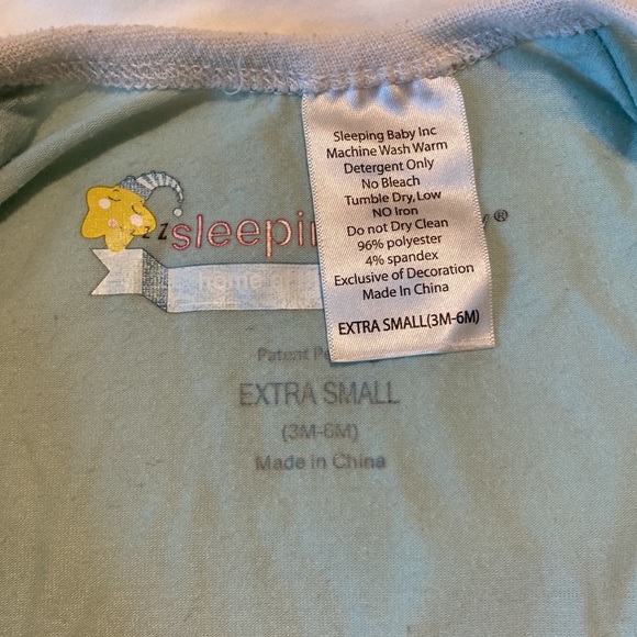 Classic Mint Zipadee-Zip Swaddle Transition. Size extra small (3m-6m) - Picture 2 of 3
